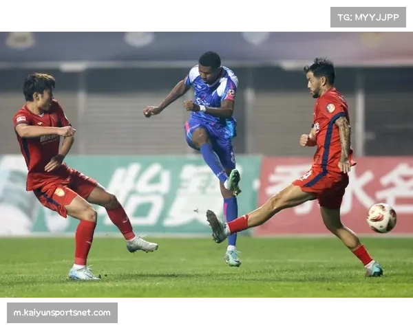 重庆铜梁龙与石家庄功夫战平 防守稳健进攻受限